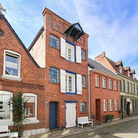 Altes Kontorhaus Kajuete Apartment Husum  Exterior photo